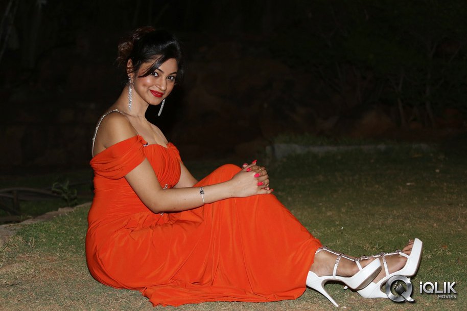 Shilpi-Sharma-at-Green-Signal-Movie-Audio-Launch